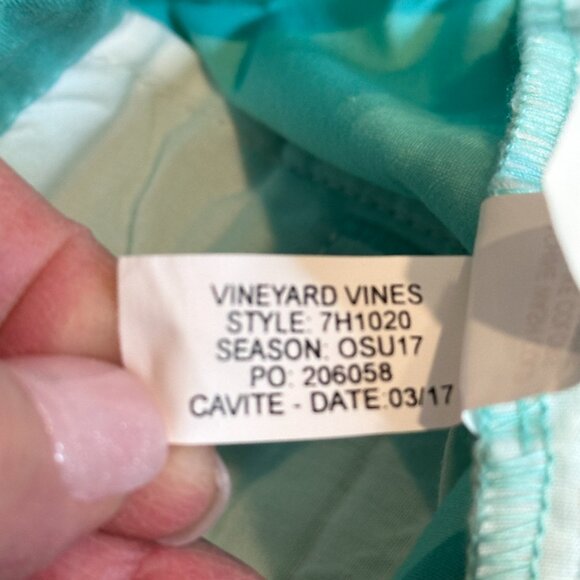 Vineyard Vines Shorts Chino Seafoam Green Pink Embroidered Whales Preppy Size 14 - Picture 3 of 11